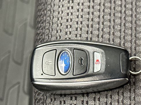 Used 2025 Subaru Outback Premium w/ Popular Package #1A image 37