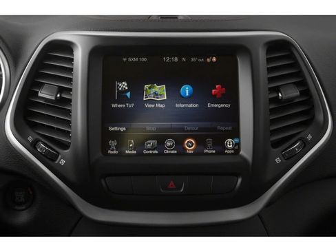 Used 2015 Jeep Cherokee Trailhawk w/ Comfort/Convenience Group AWD/4WD image 7