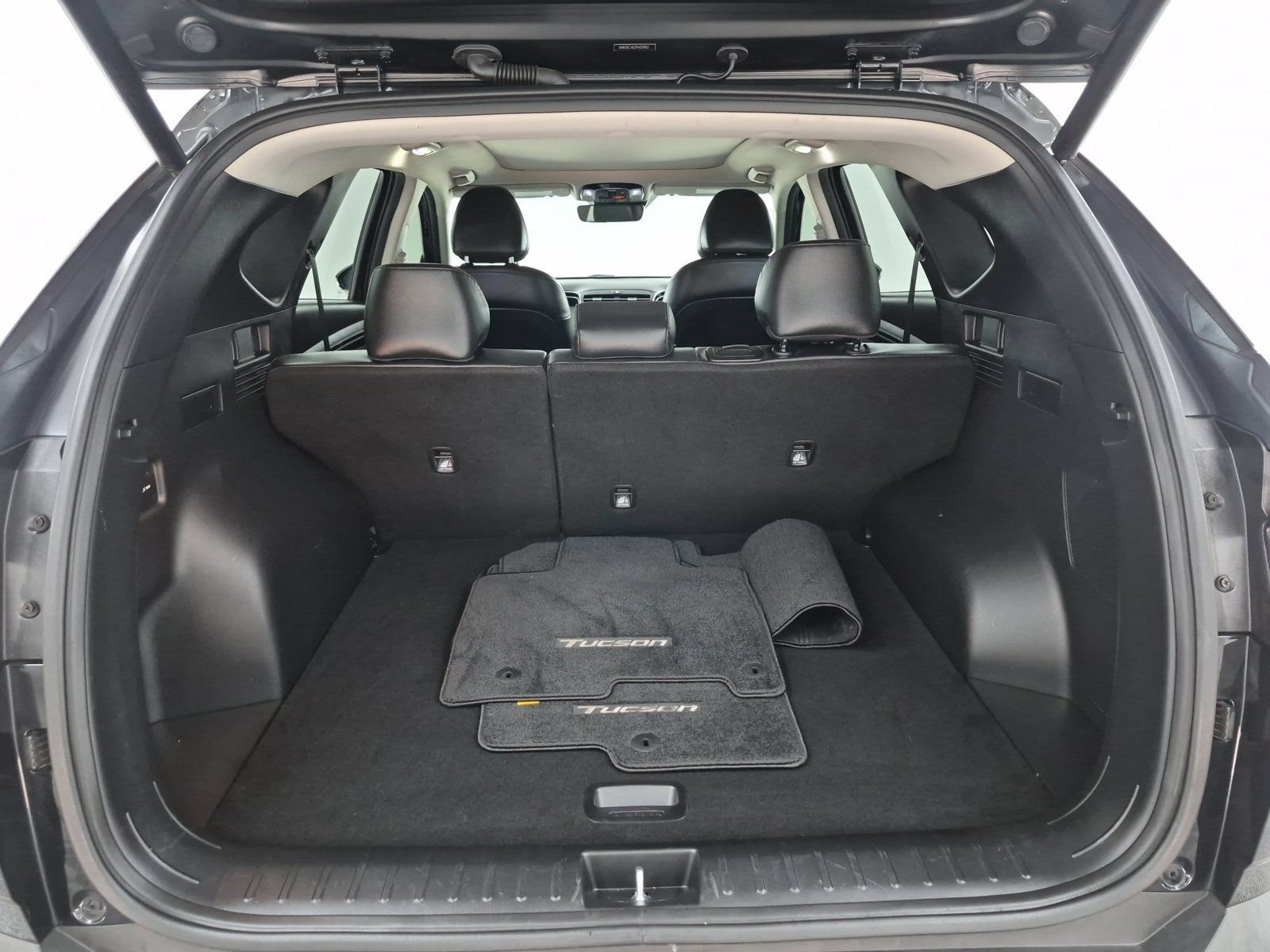 Used 2023 Hyundai Tucson Limited AWD/4WD image 10