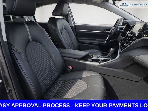 Used 2022 Toyota Camry SE FWD image 12