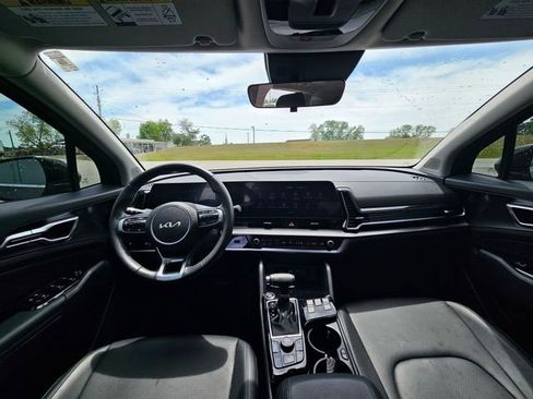 Used 2025 Kia Sportage EX w/ Premium Package FWD image 12