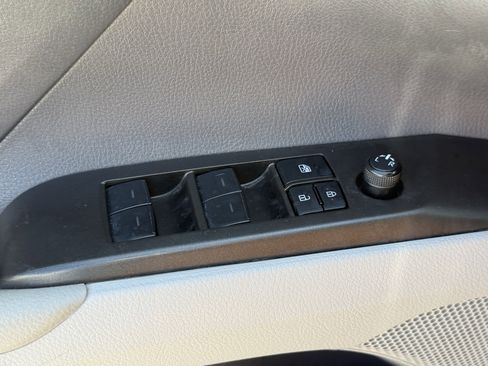 Used 2024 Toyota Camry SE FWD image 26