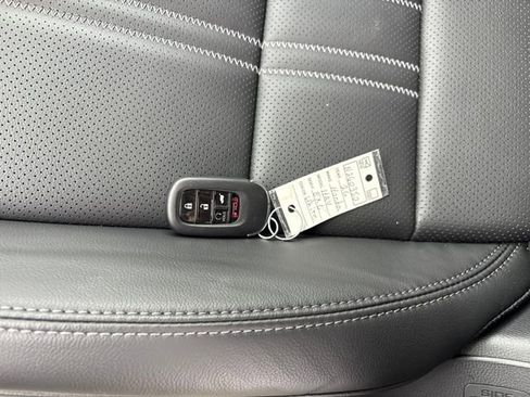 New 2026 Honda HR-V EX-L image 30