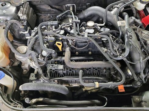 Used 2020 Ford Fusion SE FWD image 30
