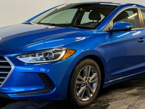 Used 2018 Hyundai Elantra SEL FWD image 4