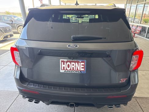 Used 2020 Ford Explorer ST w/ Premium Technology Package AWD/4WD image 5