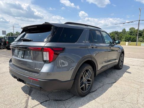 Used 2025 Ford Explorer ST-Line w/ Premium Package AWD/4WD image 43