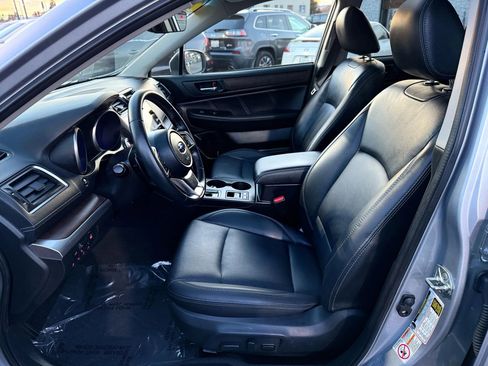 Used 2019 Subaru Outback 3.6R Limited w/ Popular Package #2 image 12