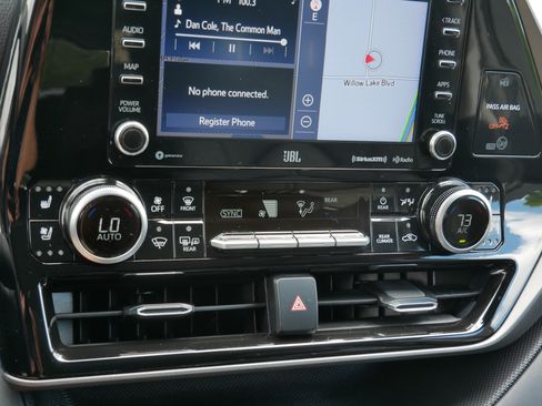 Used 2021 Toyota Highlander Limited AWD/4WD image 23