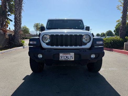 Used 2024 Jeep Wrangler Unlimited Sport AWD/4WD image 4