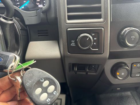 Used 2022 Ford F350 XL w/ Power Equipment Group image 17