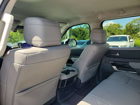 Used 2024 Toyota Tundra Limited AWD/4WD image 25