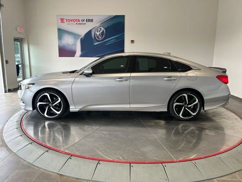 Used 2019 Honda Accord Sport image 4