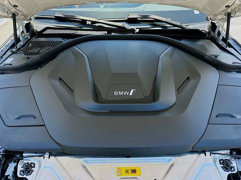 Used 2023 BMW i4 eDrive35 w/ Premium Package RWD image 29