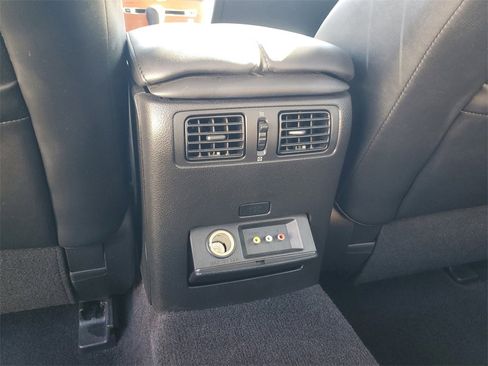 Used 2007 INFINITI M45 Base w/ Technology Pkg image 12