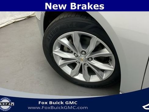 Used 2022 Chevrolet Malibu LT image 37