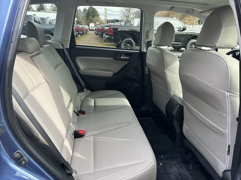 Used 2017 Subaru Forester 2.5i Limited image 5