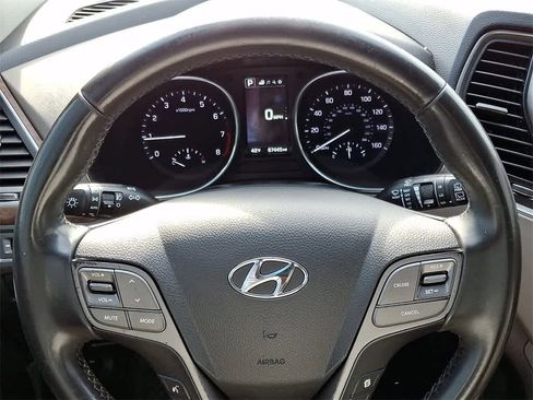 Used 2018 Hyundai Santa Fe Sport image 16