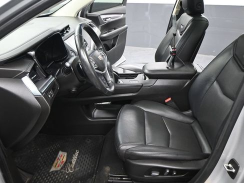 Used 2019 Cadillac XT5 Luxury FWD image 14