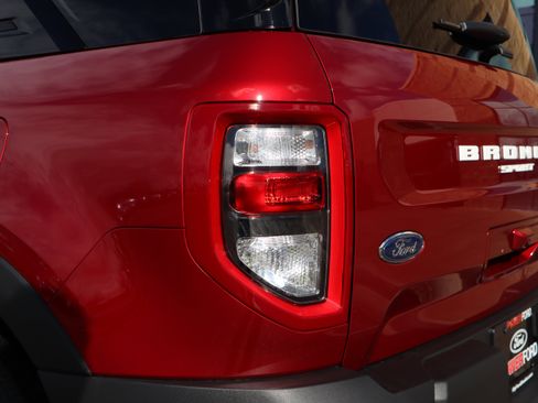 New 2025 Ford Bronco Sport Outer Banks w/ Outer Banks Tech Package+ AWD/4WD image 17