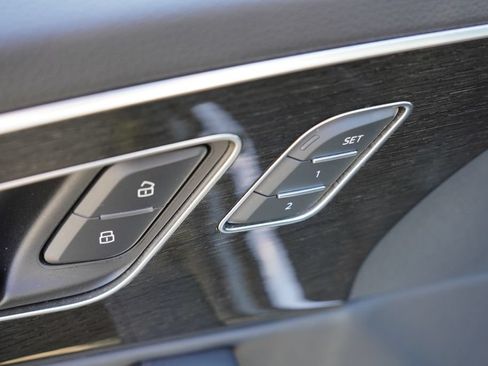 Used 2023 Audi Q7 3.0T Prestige AWD/4WD image 24