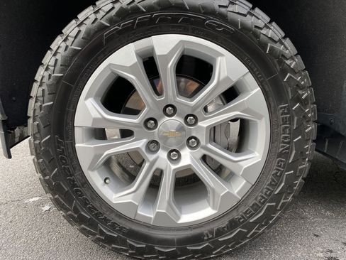 Used 2023 Chevrolet Silverado 1500 LTZ w/ Technology Package AWD/4WD image 46