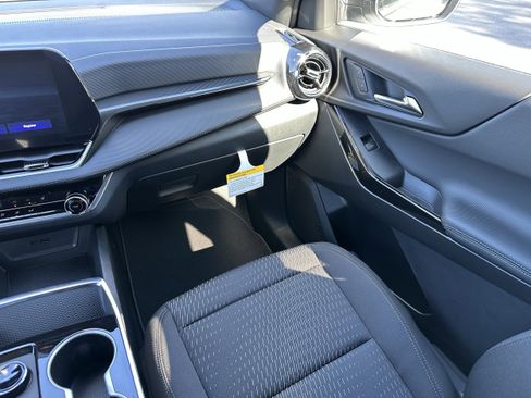 New 2026 Chevrolet Equinox LT image 16