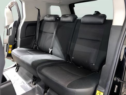 Used 2010 Toyota FJ Cruiser 4WD image 10