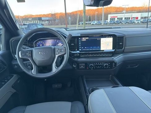 Used 2026 Chevrolet Silverado 2500 ZR2 w/ LPO, Dark Essentials Package image 20