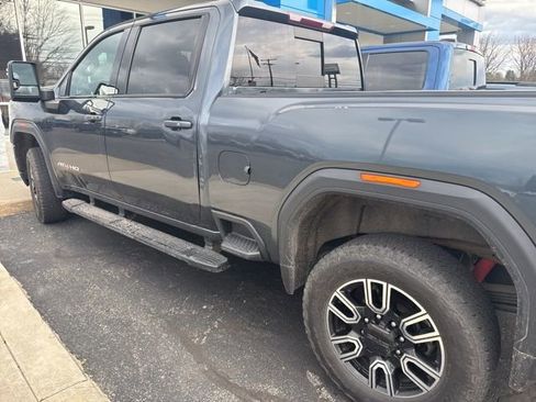 Used 2020 GMC Sierra 2500 AT4 w/ AT4 Premium Package image 2