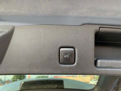 Used 2023 Ford Escape Platinum AWD/4WD image 30