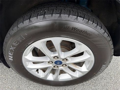 Used 2020 Ford Escape SE image 19