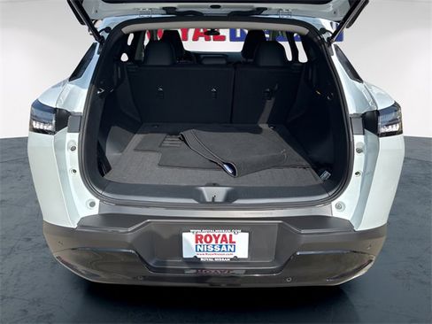 Used 2025 Nissan Murano SV image 9