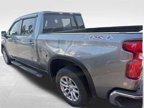 Used 2021 Chevrolet Silverado 1500 LT w/ Convenience Package II AWD/4WD image 12