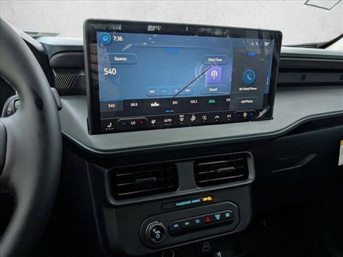 New 2025 Ford Maverick XLT w/ XLT Luxury Package image 11