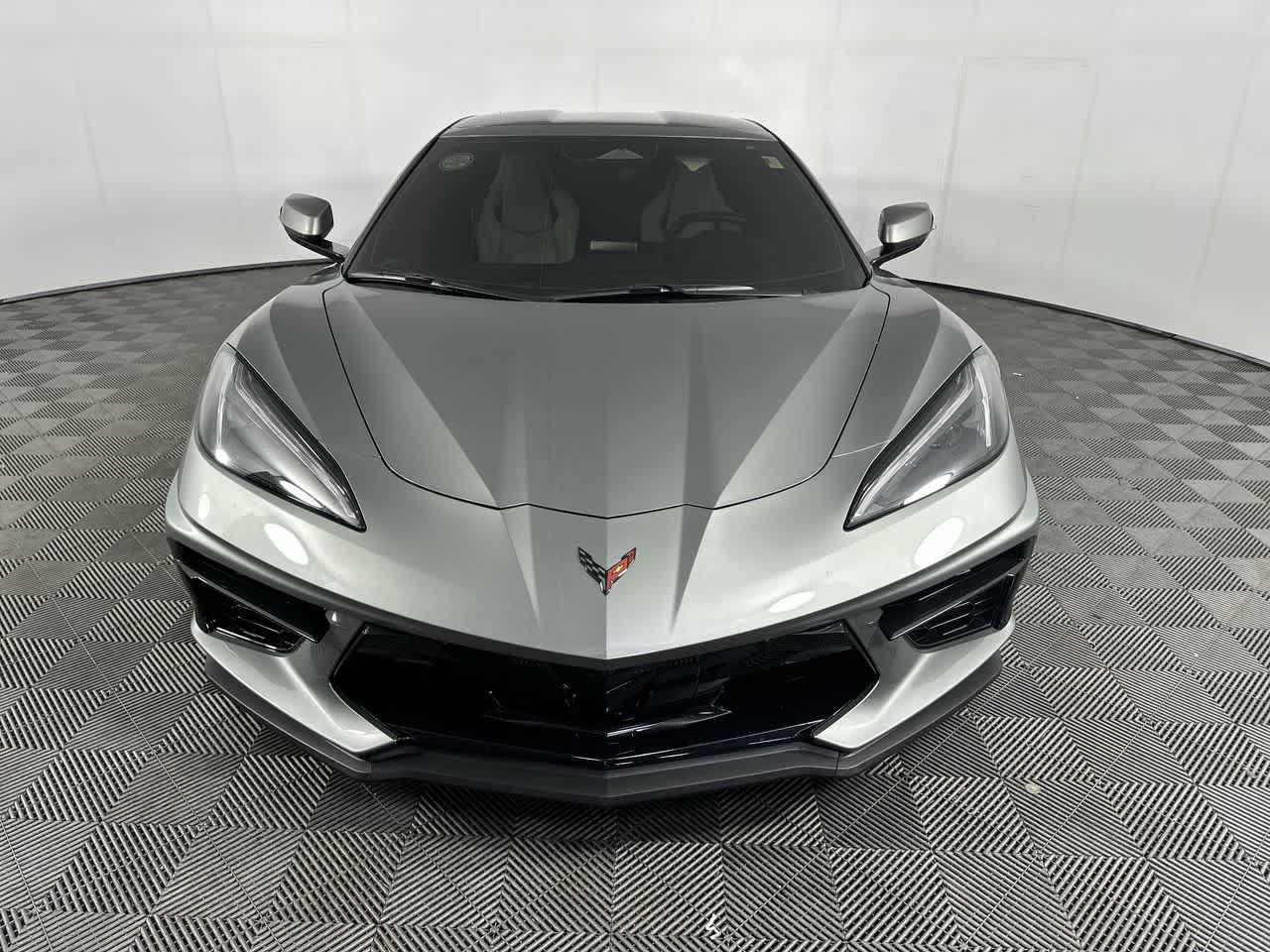 Used 2024 Chevrolet Corvette Stingray Coupe w/ 1LT RWD image 2