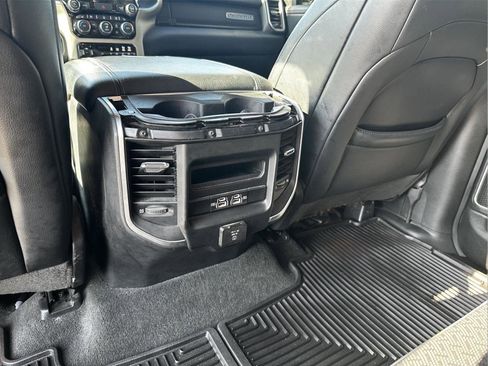 Used 2021 RAM 1500 Laramie AWD/4WD image 10