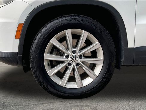 Used 2018 Volkswagen Tiguan Limited AWD/4WD image 8
