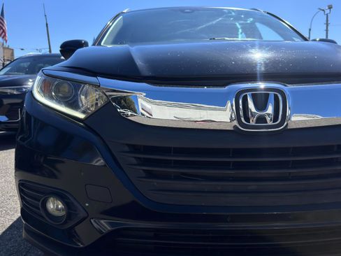 Used 2019 Honda HR-V EX image 10