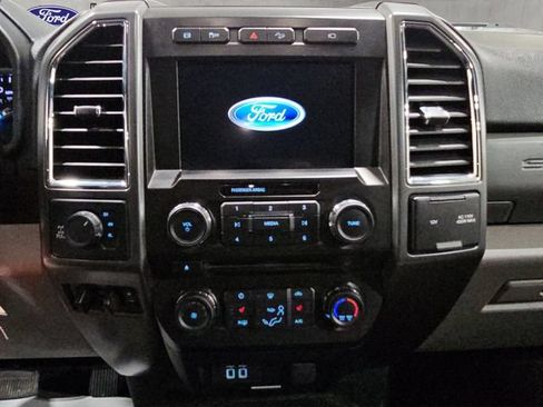 Used 2017 Ford F350 XLT w/ XLT Premium Package AWD/4WD image 23
