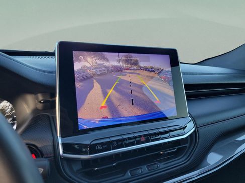 Used 2023 Jeep Compass Trailhawk image 17