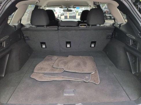 Used 2023 Subaru Outback Premium AWD/4WD image 27