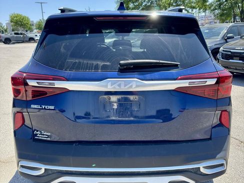 Certified 2023 Kia Seltos EX AWD/4WD image 4