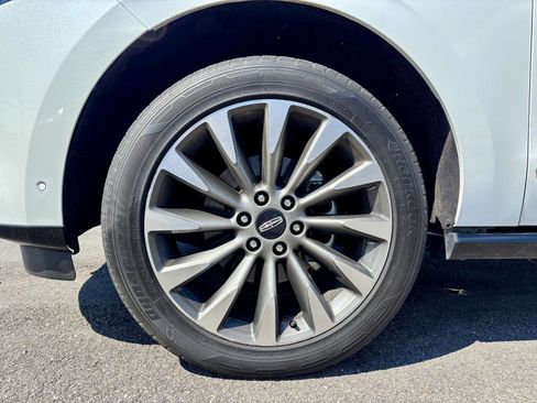 Used 2020 Lincoln Navigator L Reserve w/ Equipment Group 201A Reserve AWD/4WD image 32