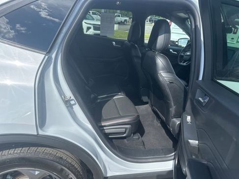 Used 2025 Ford Escape ST-Line Select AWD/4WD image 30
