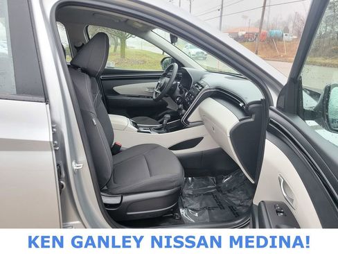 Used 2024 Hyundai Tucson SE image 47