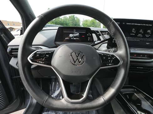 Used 2023 Volkswagen ID.4 Pro AWD/4WD image 21