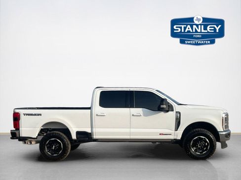 Used 2025 Ford F250 Lariat w/ Tremor Off-Road Package AWD/4WD image 9