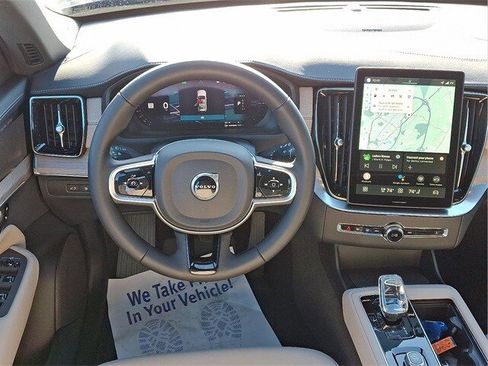 New 2026 Volvo XC90 T8 Plus image 7