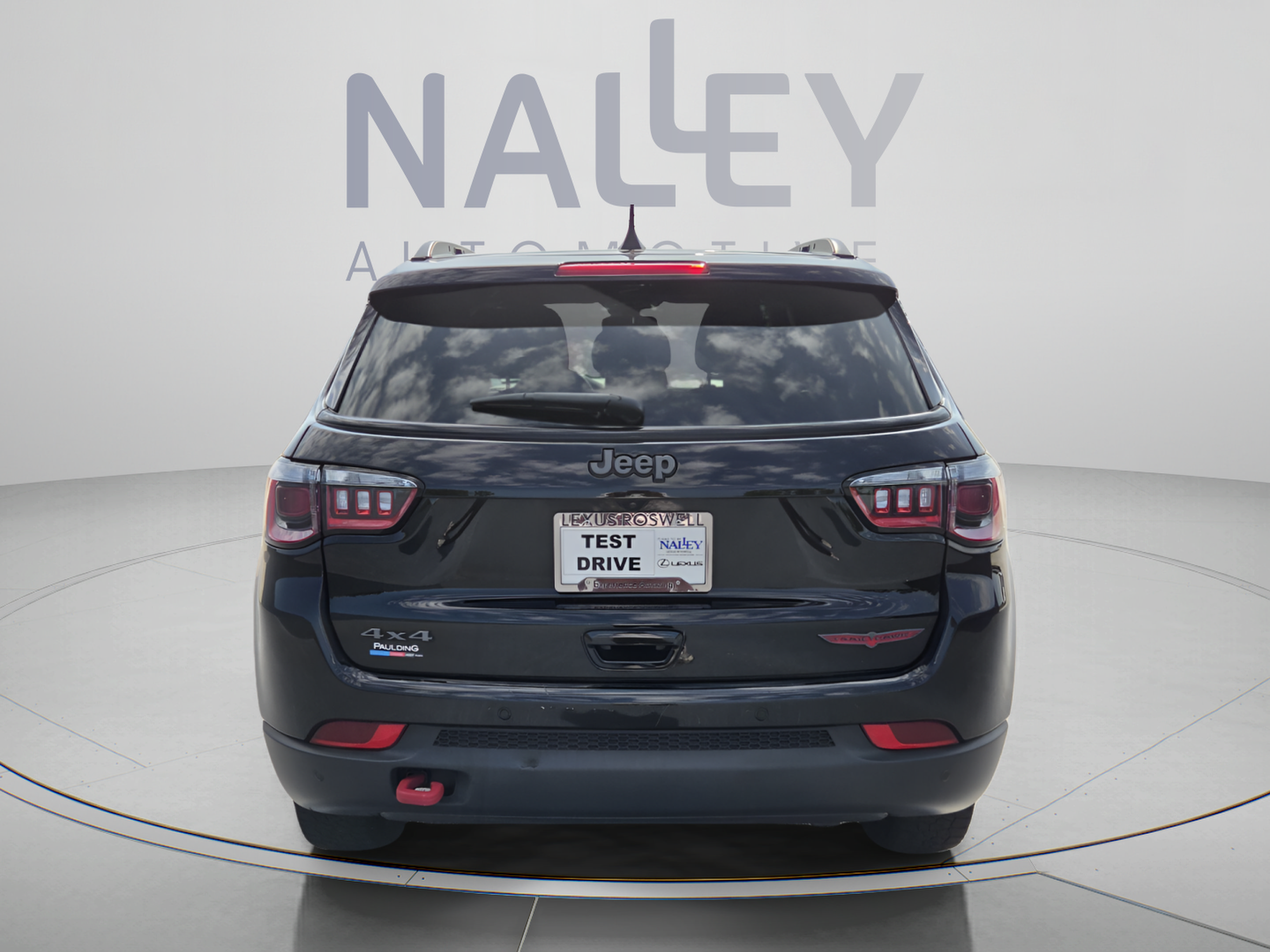 Used 2024 Jeep Compass Trailhawk w/ Sun and Sound Group AWD/4WD image 3
